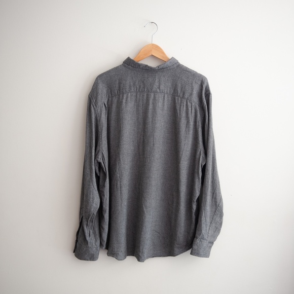 OLD NAVY | GREY BUTTON UP SHIRT - Picture 2 of 3